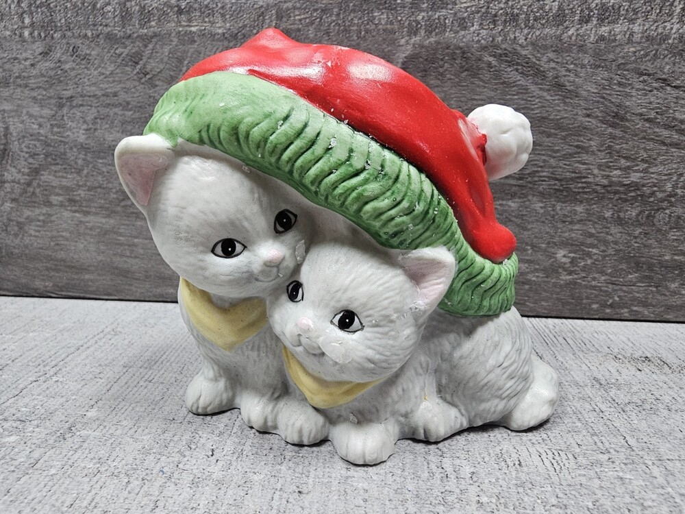 Christmas Kittens Candle Holder JSNY Cats with Santa Hats Vintage G9.2.7